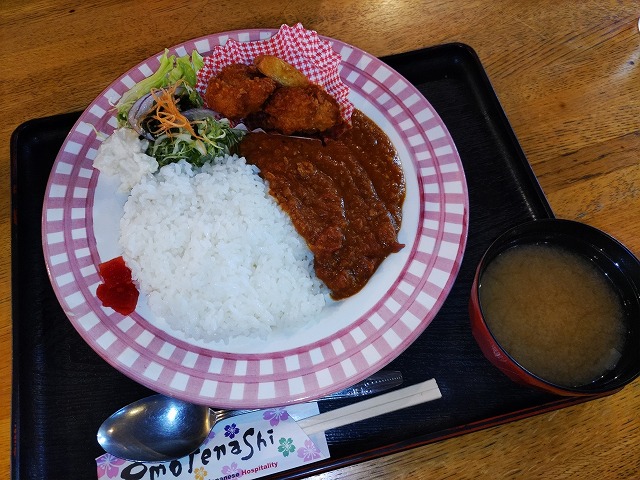 鶏の唐揚げとキーマカレー